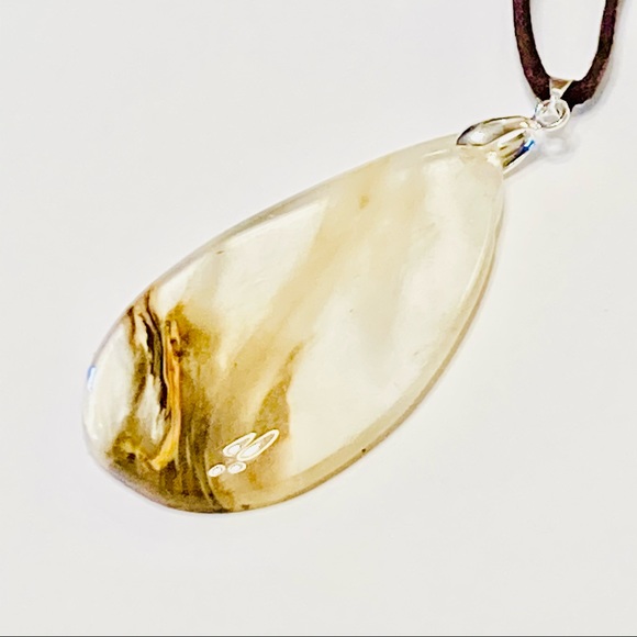 Fleeting Flames:  VOLCANO QUARTZ Pendant Necklace - Picture 8 of 12